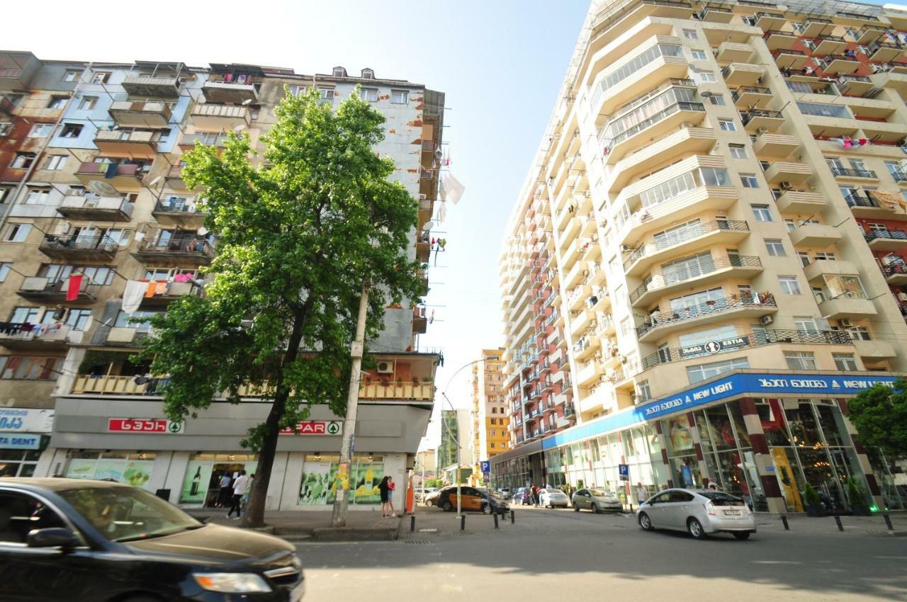 Apartments With A View Of The Trinity Holy Batumi Kültér fotó